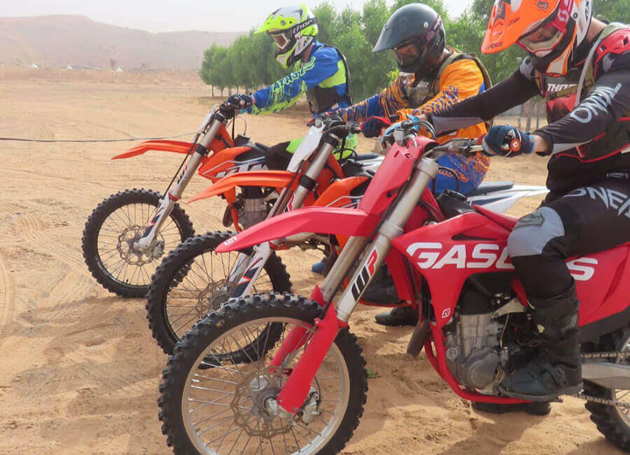 2-about-enduro-bike-adventure-in-dubai